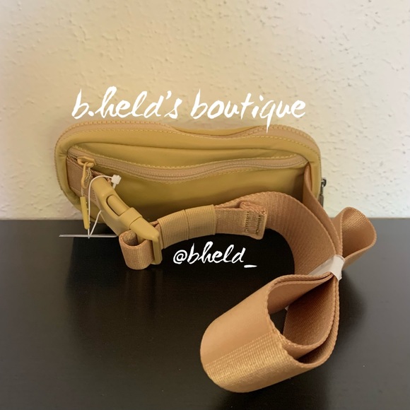 lululemon Everywhere Belt Bag *Extended Strap Golden Sand Yellow OS New NWT - Picture 9 of 14